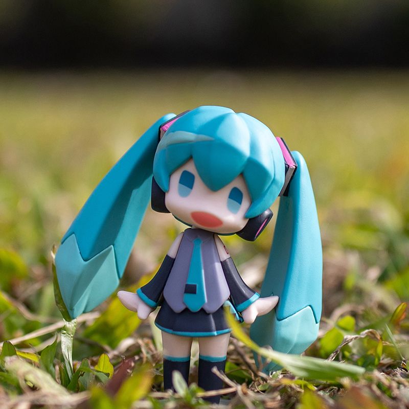 Miku Anime Figure & Building B - Model Kit Car review and price